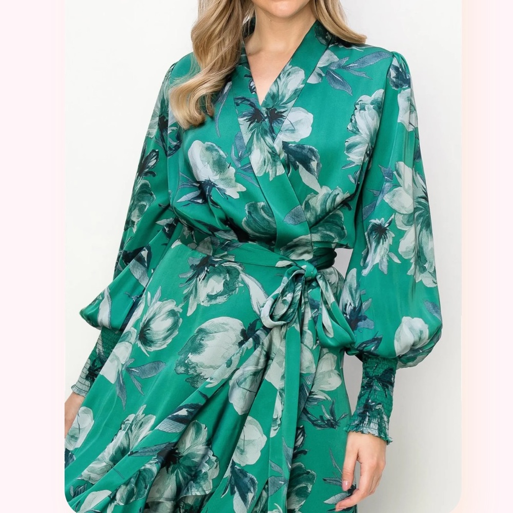 NWT Satin Floral Green Long Sleeve Dress size M